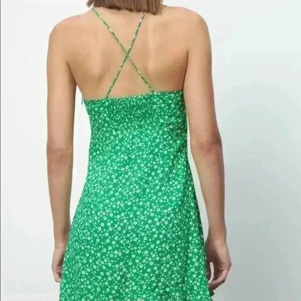 Zara new with tags green and white floral mini sundress in size small - Picture 3 of 8